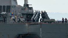 Almirante chino festeja la colisión de un barco de guerra estadounidense