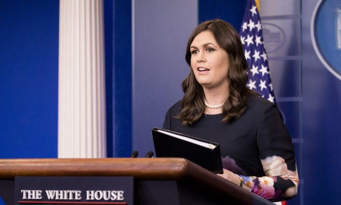 La secretaria de prensa de la Casa Blanca. Sarah Sanders, (Samira Bouaou / La Gran Época)