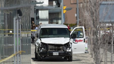 Alek Minassian, imputado con 10 cargos de asesinato premeditado por atropello