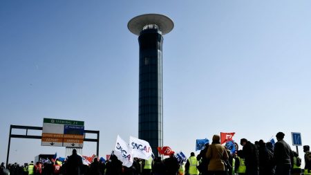 Air France prevé mantener el 70 % de sus vuelos en la huelga de mañana