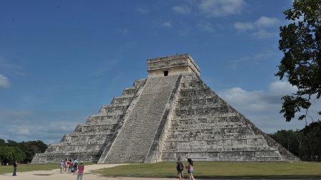 México quiere abrir vuelos con Dubái para atraer turistas del Golfo Pérsico