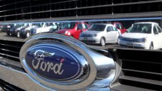 Ford llama a revisión casi 350.000 vehículos en Norteamérica