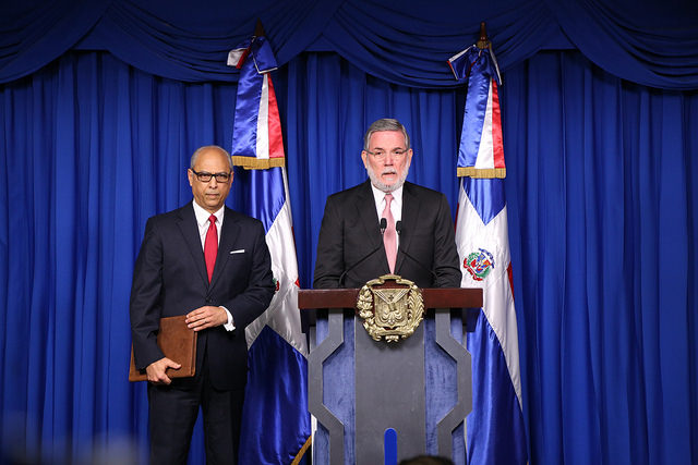 El anuncio a los medios y ciudadanos fue realizado por el consultor jurídico del Poder Ejecutivo, Flavio Darío Espinal, en rueda de prensa. (Crédito presidencia de República Dominicana)