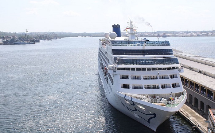 De un buque de la línea de cruceros Fathom de Carnival, cayó un pasajero al mar. AFP / ANA RODRIGUEZ (En la foto se debe leer ANA RODRIGUEZ/AFP/Getty Images)