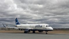 Vuelo de JetBlue realiza un aterrizaje de emergencia en FLL