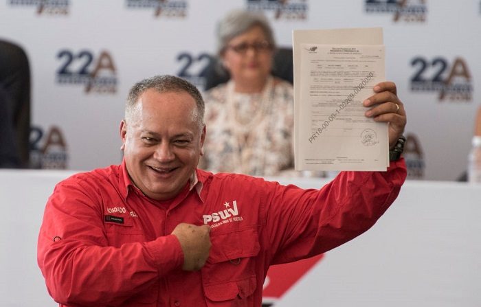 El Secretario General del gobernante Partido Socialista Unido de Venezuela (PSUV), Diosdado Cabello, FOTOGRAFÍA AFP / Carlos Becerra (El crédito de la foto debe leer CARLOS BECERRA/AFP/Getty Images)