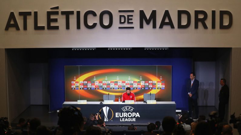 El entrenador Diego Simeone del Atlético de Madrid habla durante una conferencia de prensa en el Estadio Wanda Metropolitano el 2 de mayo de 2018 en Madrid, España. (Foto de Catherine Ivill/Getty Images)