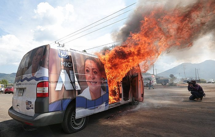 Los 126 políticos asesinados durante el actual proceso electoral mexicano indican que los actores políticos en este país dirimen sus diferencias políticas mediante el uso de violencia y no mediante la vía de la democracia. EFE/ARCHIVO