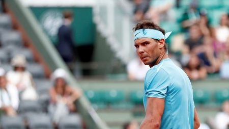 Nadal avanza a los cuartos para medirse con Schwartzman