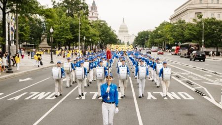 Solemne desfile de Falun Dafa en Washington entrega un mensaje de esperanza