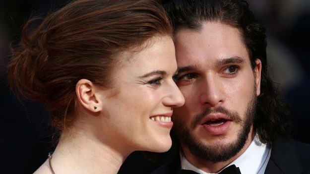 Kit Harington y Rose Leslie de Juego de Tronos dan el “sí, quiero” en Escocia a la manera tradicional