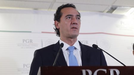 Extraditan a EE.UU. a Dámaso López, el Licenciado, sucesor del Chapo