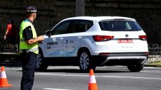 El coche que habla con la ciudad circula por primera vez en calles de Segovia