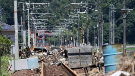 El número de muertos por las lluvias torrenciales en Japón asciende a 141