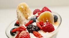 Las personas que comen más yogur siguen dieta más saludable, según un estudio