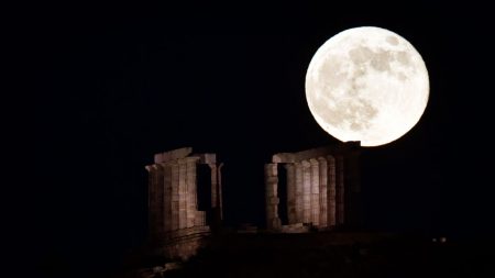 Científicos aseguran que la Luna fue habitable hace 4.000 millones de años