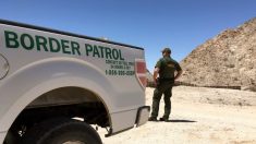 Agentes fronterizos combaten el narco y a traficantes de personas, mientras son vilipendiados por activistas