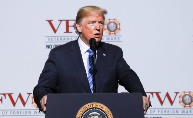 El presidente Donald Trump habla en la 119ª conferencia anual de Veteranos de guerras extranjeras en Kansas City, Missouri, el 24 de julio de 2018. (Charlotte Cuthbertson / La Gran Época)