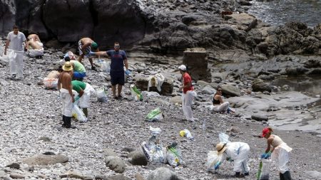 Gobierno canario activa el plan especial por contaminación marina en Tenerife