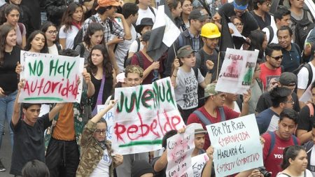 Rector de la UNAM pide a universitarios no caer en provocaciones