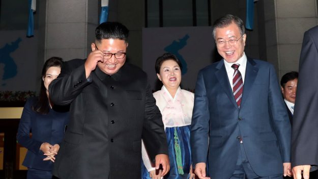 Reunidos en Corea del Norte Kim agradece a Moon la histórica cumbre con EE. UU.