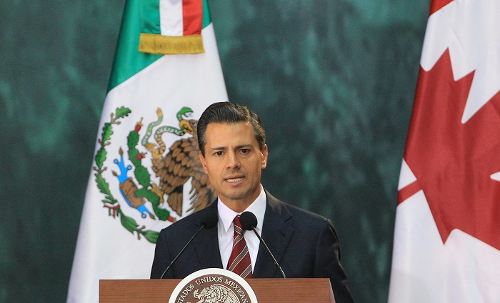 El expresidente de México, Enrique Peña Nieto, habla durante una rueda de prensa. EFE/Archivo
