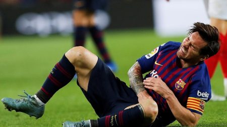 Messi no precisaría cirugía, pero tiene una fractura en la cabeza del radio tipo II