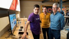 Cook (Apple) se reúne con desarrolladores en su visita en Madrid