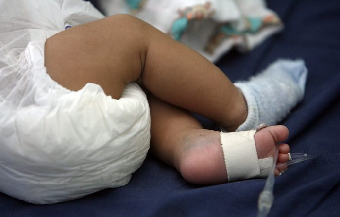 El Departamento de Salud de Nueva Jersey informó hoy que ascendió a nueve el número de niños que han muerto en un centro sanitario de ese estado en EE.UU, ocho de ellos tras haberse contagiado con el brote de adenovirus en esa institución. EFE