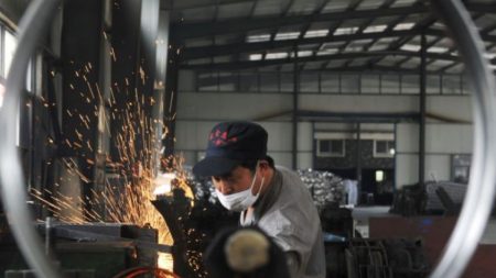 China reduce tarifas al acero y textiles en medio de la presión de Trump