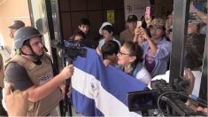 Policías enfrentan protesta en Nicaragua