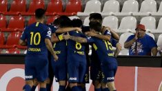 Triunfo de Boca y derrota de River en choques previos a la final continental