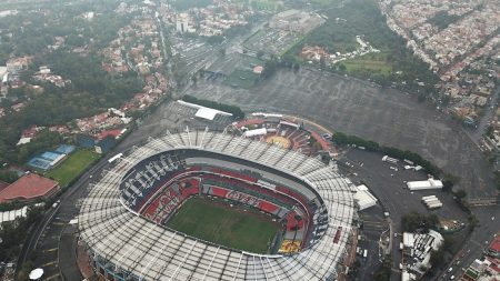 El Memorial Coliseum se viste de gloria con marcas logradas por Rams y Chiefs