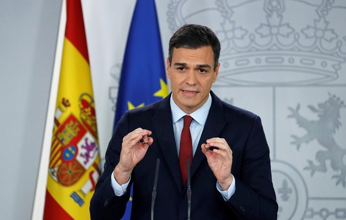 El presidente del Gobierno, Pedro Sánchez, en rueda de prensa donde anunció hoy que España ha alcanzado un acuerdo sobre Gibraltar y, por tanto, mañana levantará el veto en la reunión de líderes comunitarios y votará a favor del "brexit". EFE/Sergio Barrenechea