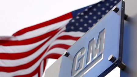 Las ventas de GM en EE.UU. cayeron un 12.9 % en 2021 por la crisis de chips