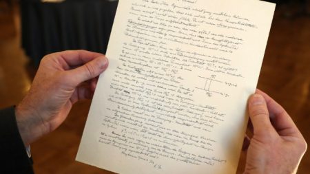 Carta de Einstein sobre sus temores al crecimiento del antisemitismo se subastó por 32.000 dólares