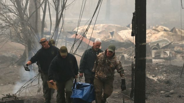 Desaparece bajo el fuego la ciudad Paradise de California: 25 muertos y 110 desaparecidos