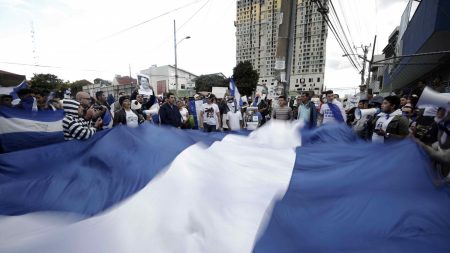 Periodistas Mora y Pineda llevan más de tres semanas detenidos y maltratados por el régimen de Nicaragua