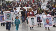 En México marchan con motivo de 51 meses del caso Ayotzinapa