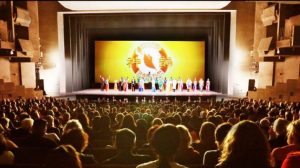 Comenzó Shen Yun 2019: Funcionaria municipal dice que se inspiró a través de lo «hermoso y heroico»