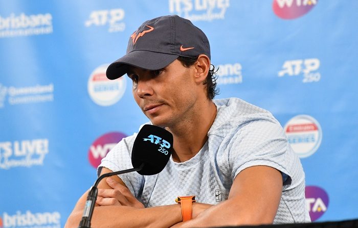 El tenista español Rafael Nadal anuncia en rueda de prensa su retirada del torneo internacional de tenis de Brisbane (Australia) hoy, 2 de enero de 2019. EFE/Darren England 