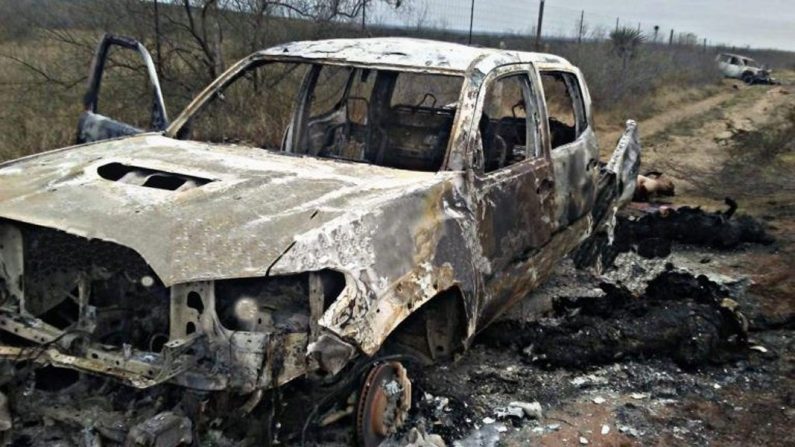 Las autoridades mexicanas localizaron 20 cadáveres, 17 de ellos calcinados dentro de vehículos, en el municipio de Miguel Alemán del nororiental estado de Tamaulipas, informaron hoy fuentes oficiales. EFE