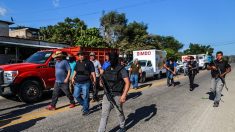 Bloquean carretera Acapulco-México por acciones de policías comunitarios