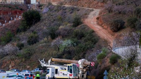 España: Ingenieros de minas dicen que rescate de Julen es cuestión «de días no horas»