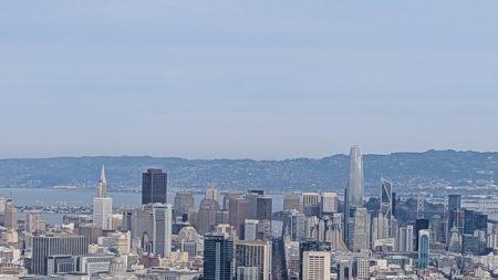 San Francisco crece a lo alto bajo la incesante amenaza de un gran terremoto