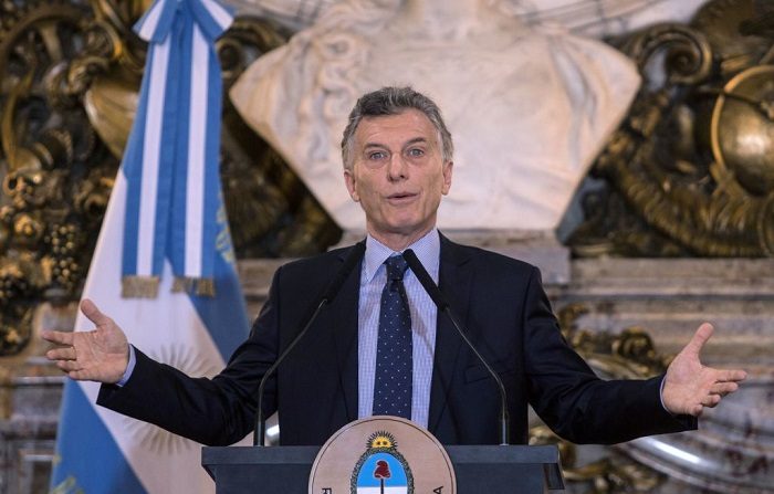 Macri asegura que Venezuela es una "dictadura" con Maduro como "victimario" (Photo by Daniel VIDES ).