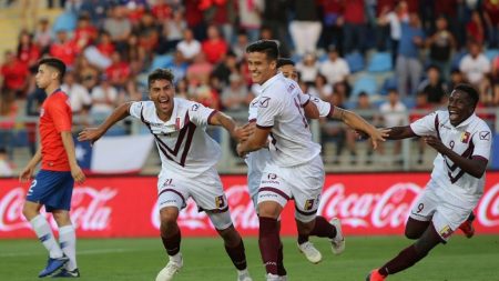 «Muerto de hambre»: el feísimo insulto de seleccionado chileno a jugador venezolano en pleno partido