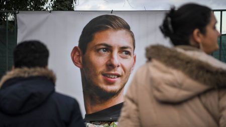 «Parece que está a punto de caer a pedazos», dijo el futbolista Emiliano Sala en su último mensaje desde el avión