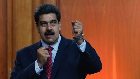 Régimen de Maduro habría usado presos y exguerrilleros de FARC y ENL para reprimir y bloquear la ayuda humanitaria