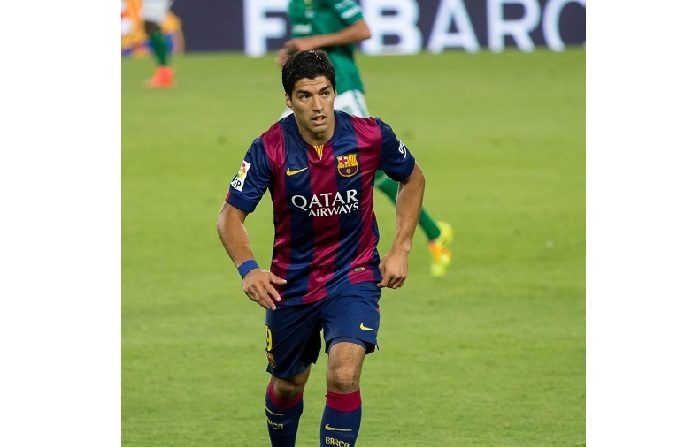 El atacante uruguayo del Barcelona Luis Suárez se convirtió este domingo en el quinto máximo goleador de la historia del club azulgrana, al anotar ante el Leganés el tanto número 167 desde que llegara al Barça en verano de 2014.. EFE